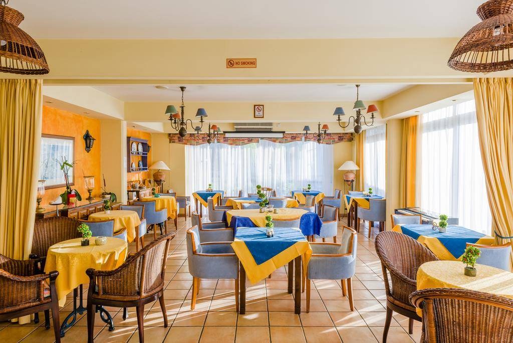 ESTELLA HOTEL APARTMENTS 3★