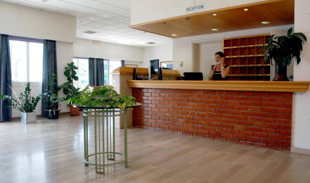 BLUE CRANE HOTEL APARTMENTS 3★