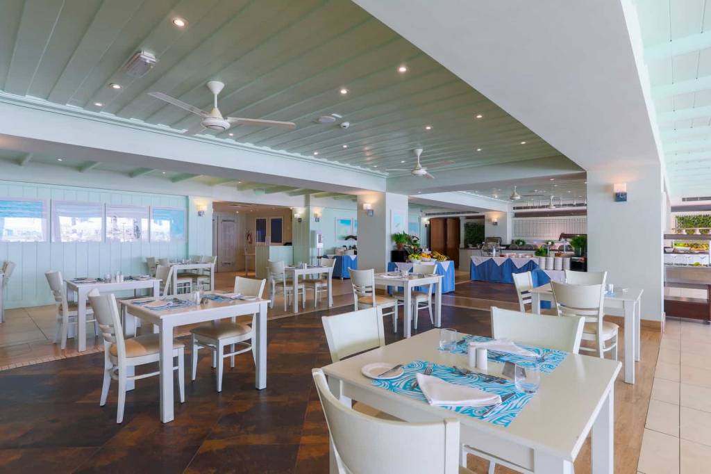 GOLDEN BAY BEACH 5★