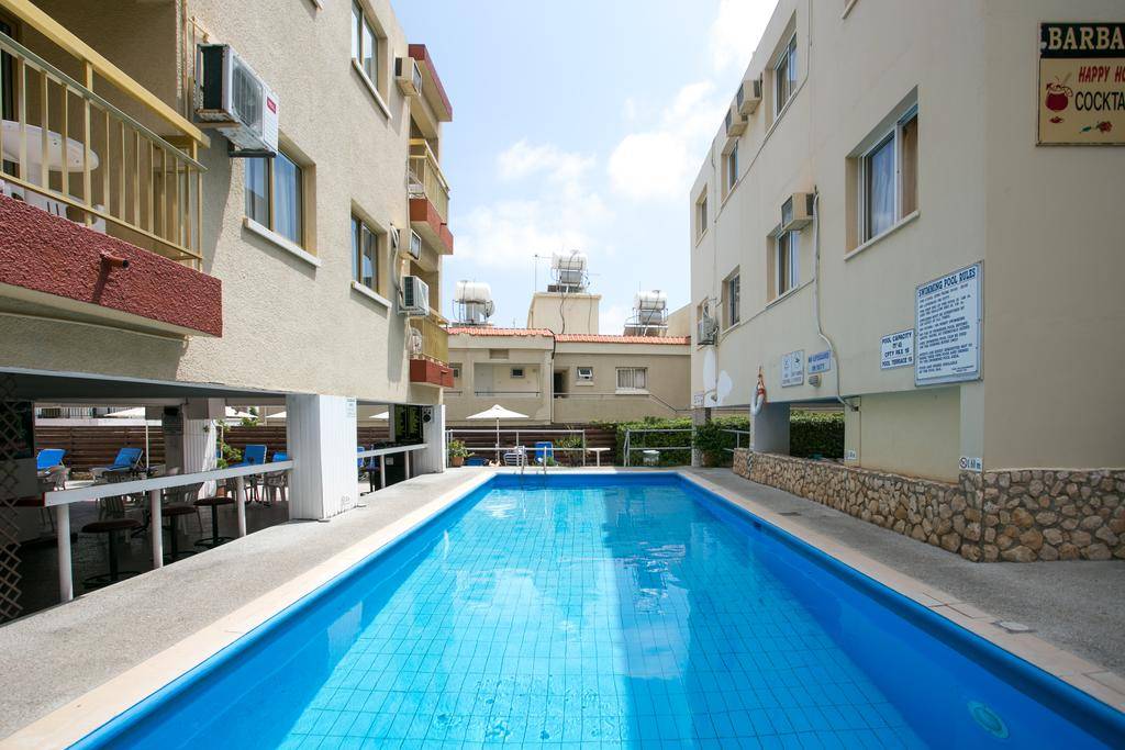 BARBARA ANNEX APTS 2★