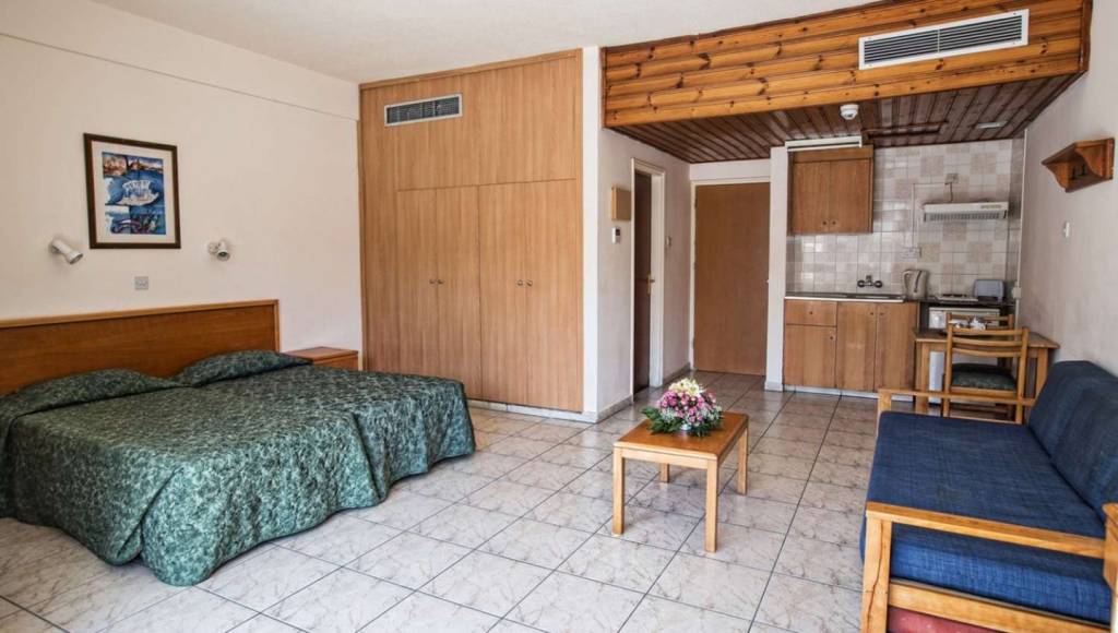 ANTHEA APARTMENTS 2★