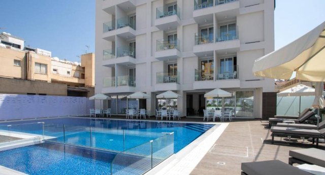 BEST WESTERN PLUS LARCO 4★