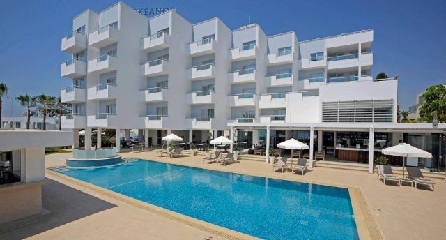 OKEANOS BEACH BOUTIQUE HOTEL 4★