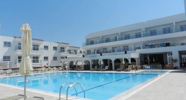 Viesnīcas skats Ēģiptē, Hurgada ar baseinu