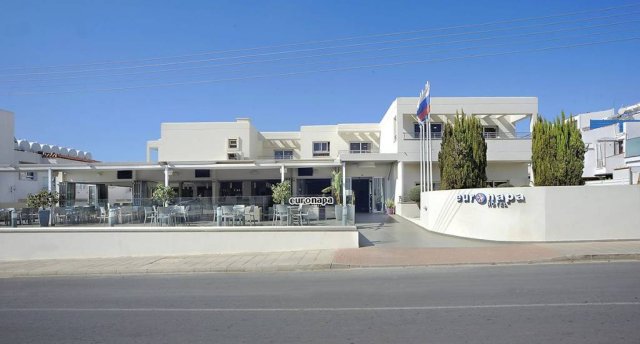 EURONAPA HOTEL & APARTMENTS 3★