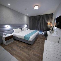 SOLANA HOTEL AND SPA 4★