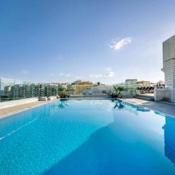 PLAZA REGENCY HOTEL 3★