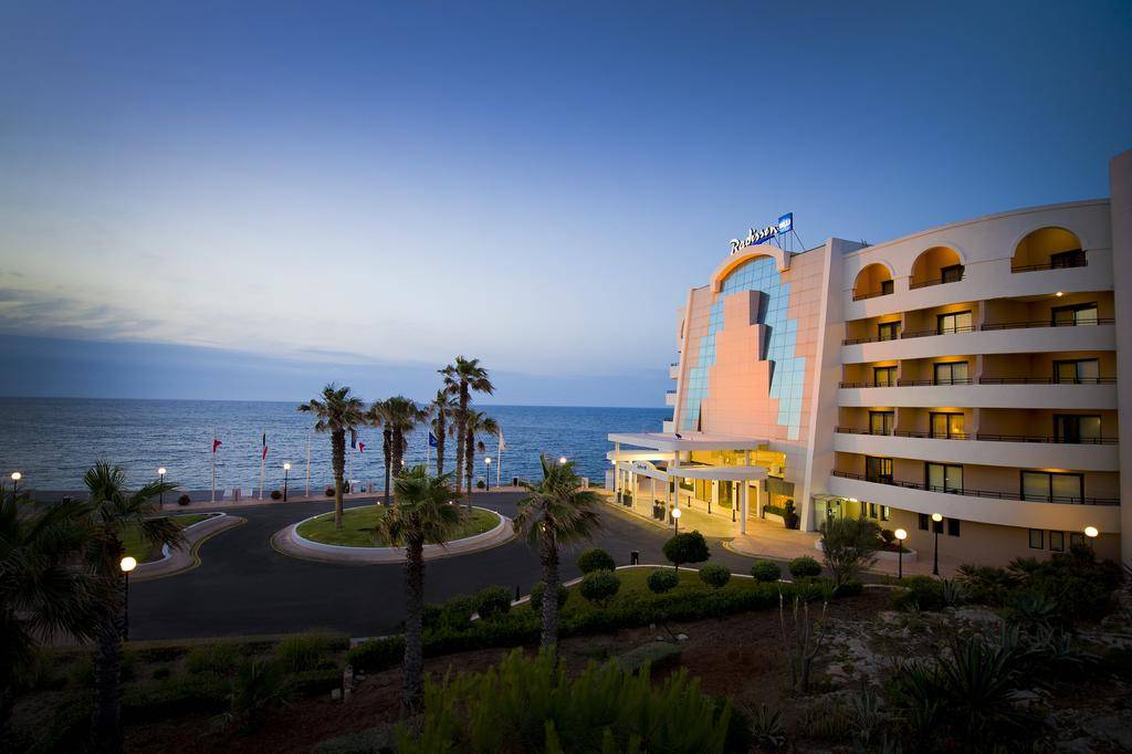 RADISSON BLU ST JULIANS RESORT 5★