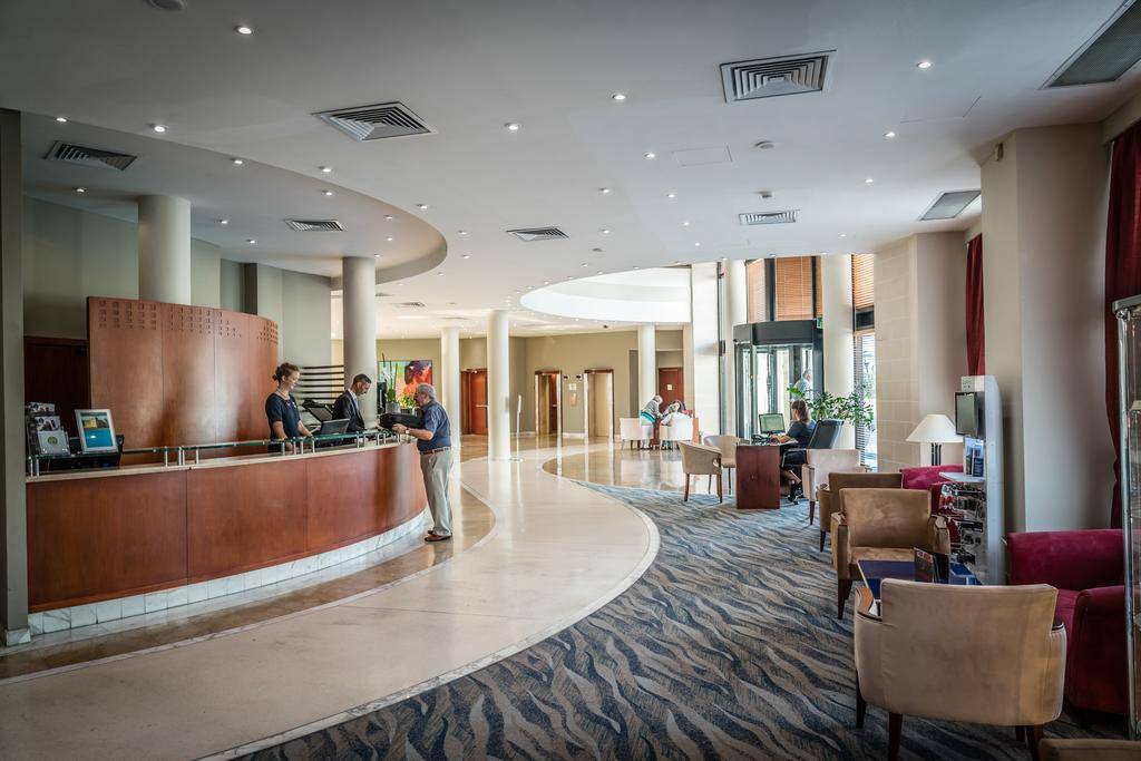 MARINA HOTEL AT THE CORINTHIA BEACH RESORT 4★