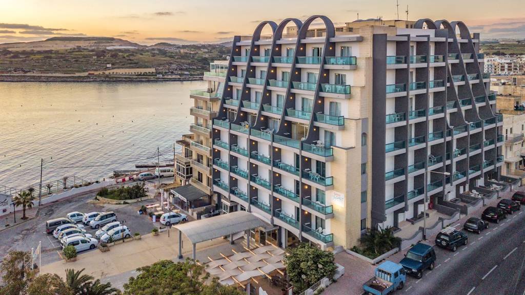 AX SUNNY COAST RESORT & SPA 4★