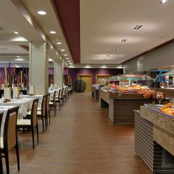 ELBA CARLOTA BEACH AND CONVENTION RESORT 4★