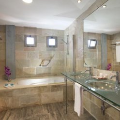 GERANIOS SUITES & SPA 4 ★