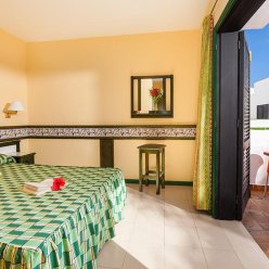 LABRANDA PUERTO CALETA 2★