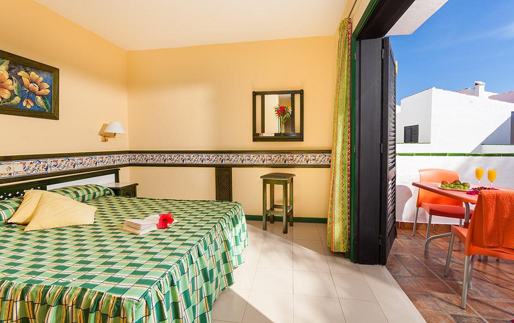 LABRANDA PUERTO CALETA 2★