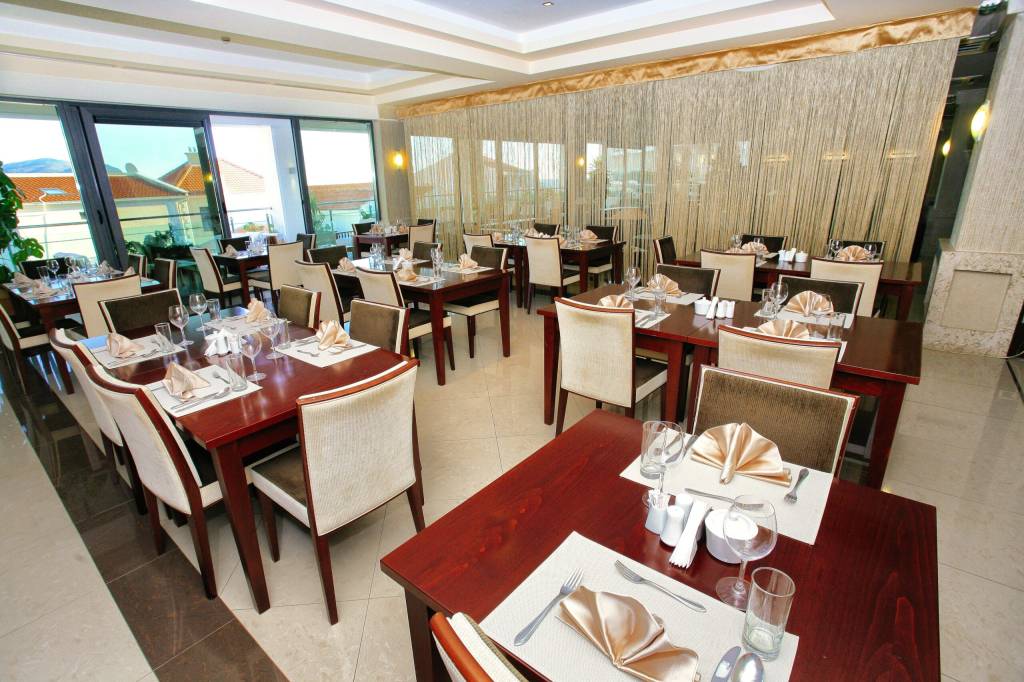 MONTE CASA HOTEL 4★