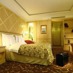 SPLENDID CONFERENCE & SPA RESORT 5★