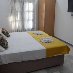 TEODORA APARTMENTS 3★