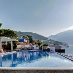 CARINE HOTEL DELFIN (EX.IBEROSTAR BIJELA DELFIN) 4★