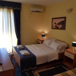 APARTMENTS TAMARA 3★