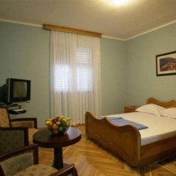 MARIJA 2 DOBROTA 3★