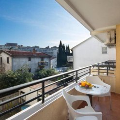 APARTMENTS SALUS 4★