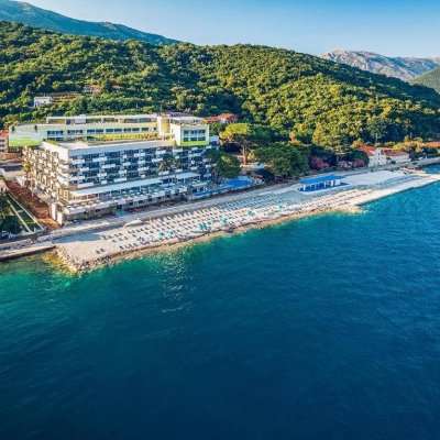 CARINE HOTEL PARK 4★