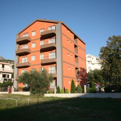 APARTMENTS ELENA & MARKO 4★
