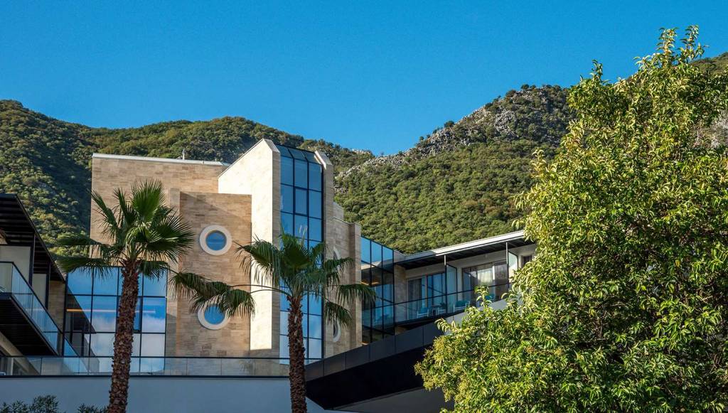 BLUE KOTOR BAY PREMIUM SPA RESORT 5★