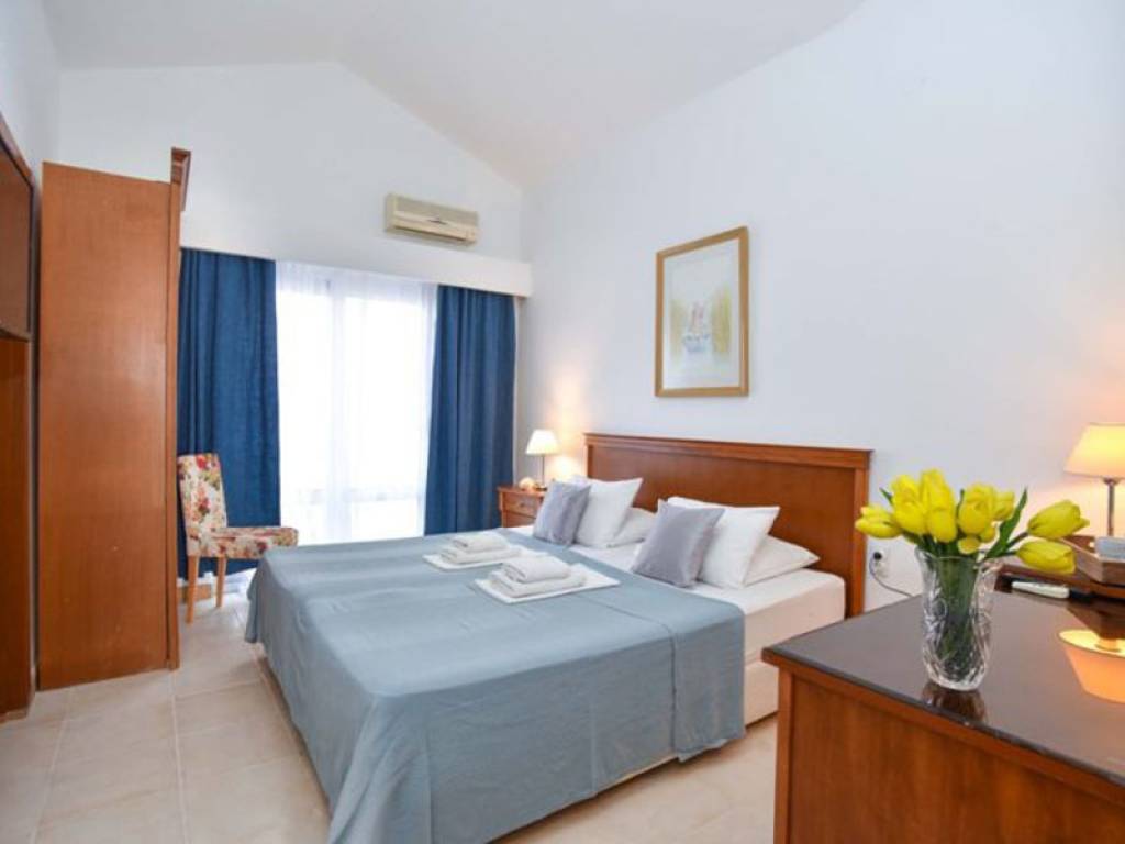 APARTMENTS KALA BIANCA 3★ (EX.APARTMENTS ROOMS IVANKA)