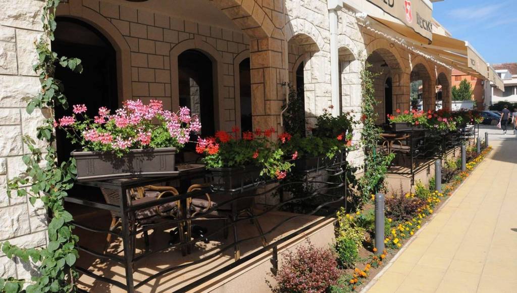 DUBRAVKA APARTMENTI 3★