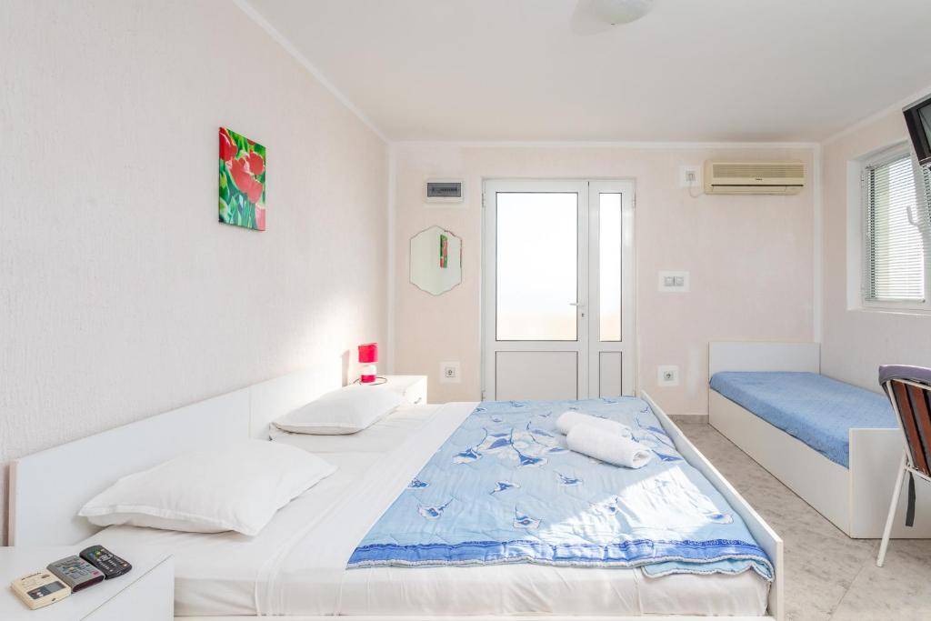 APARTMENTS SUMET 3★-_