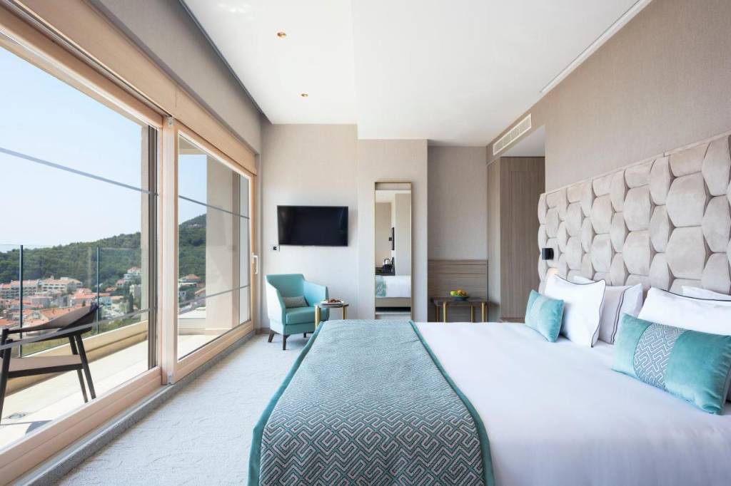 AMI (EX. MELIA PETROVAC) 5★