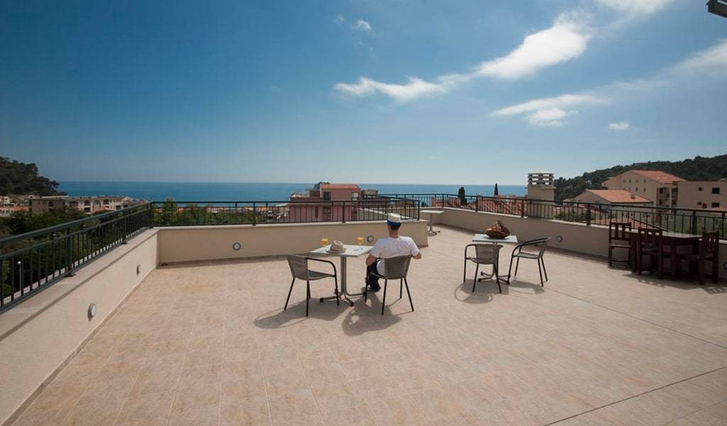 GUESTHOUSE MEDIN 4★