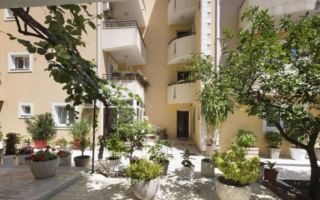 APARTMENTS SALUS 4★