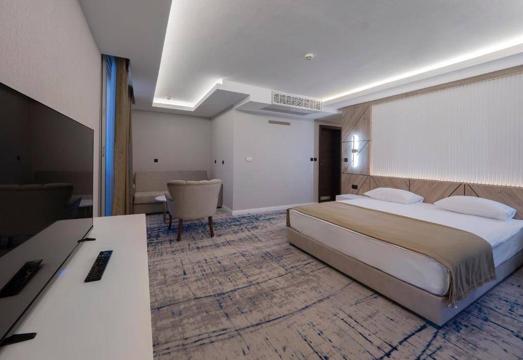 TARA (EX TARA SENTIDO) 4★