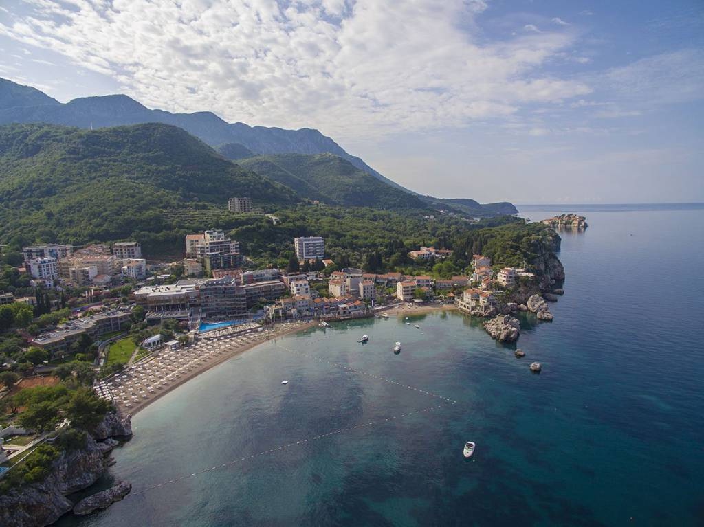 MAESTRAL RESORT & CASINO 5★