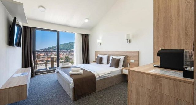 ROOFTOP APARTMENTS & ROOMS 3★