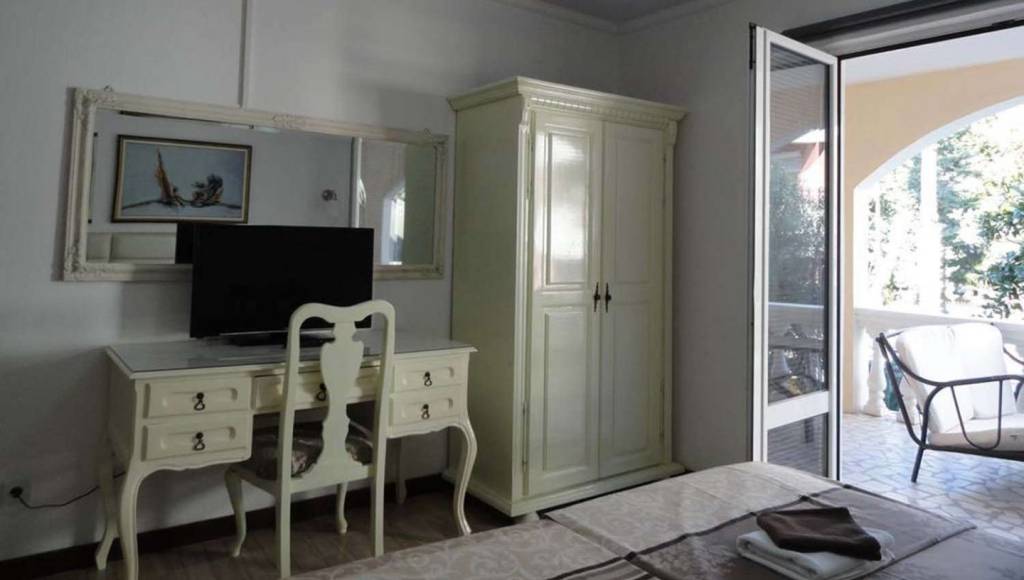 ADROVIC APARTMENTS 3★