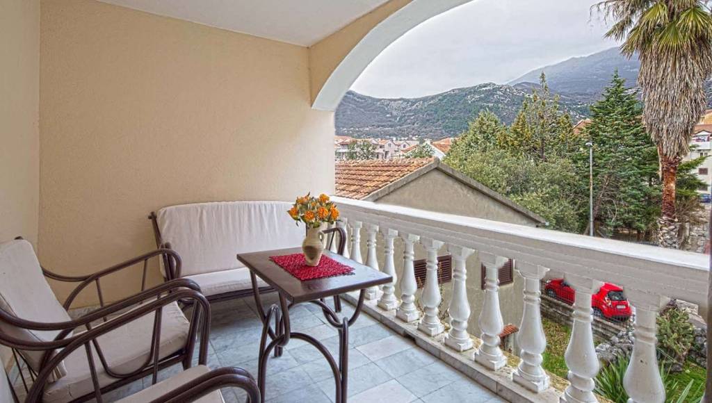 ADROVIC APARTMENTS 3★