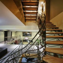 Good Aura Hotel 4★