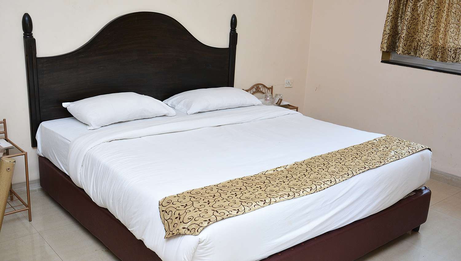 ADAMO THE BELLUS 3★