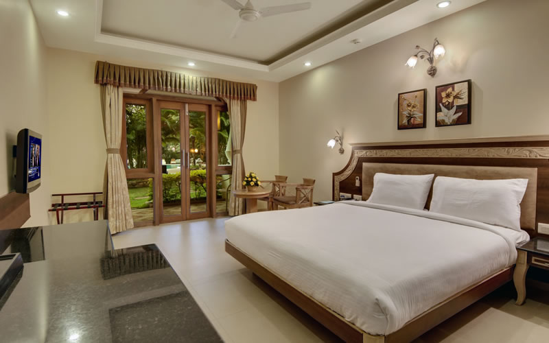 JOECONS BEACH RESORT 3★