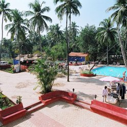 VILLAGE ROYALE RESORT 2★