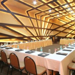 THE GOLDEN CROWN HOTEL & SPA 4★