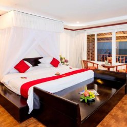 ROCK WATER BAY BEACH RESORT & SPA 3★