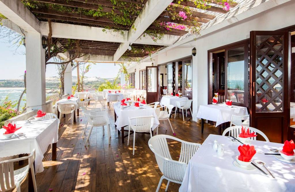 ROCK WATER BAY BEACH RESORT & SPA 3★