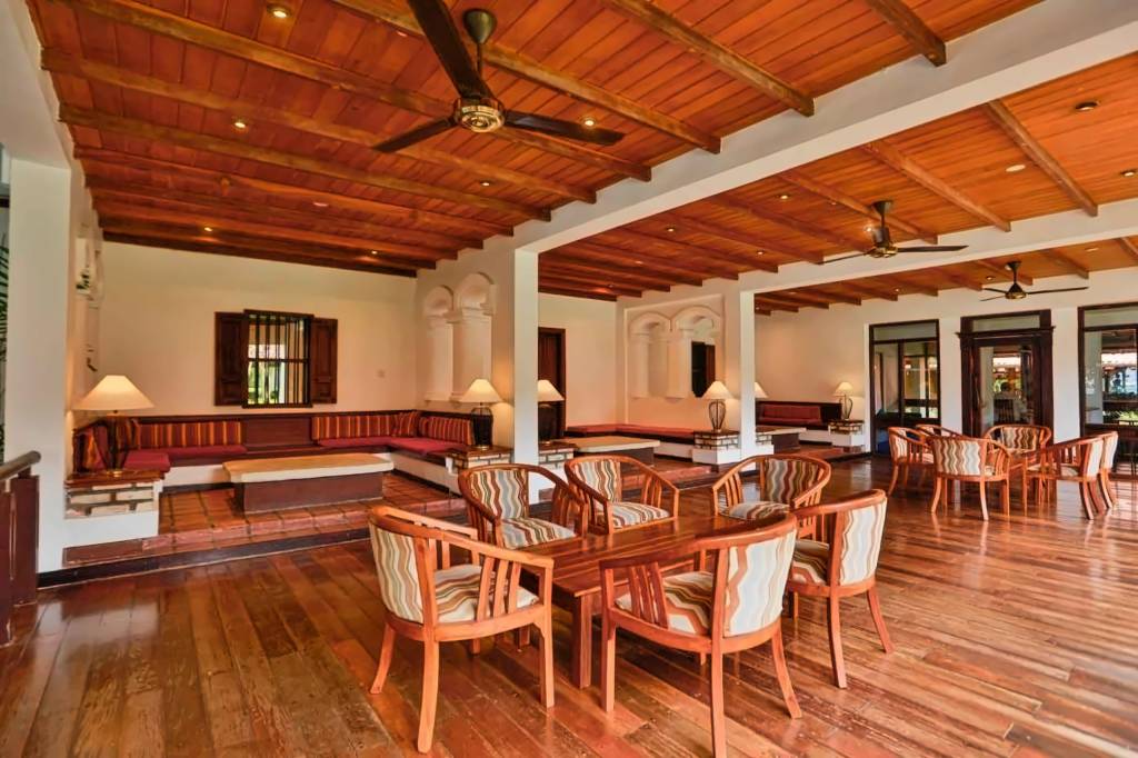 THE PALMS HOTEL 4★