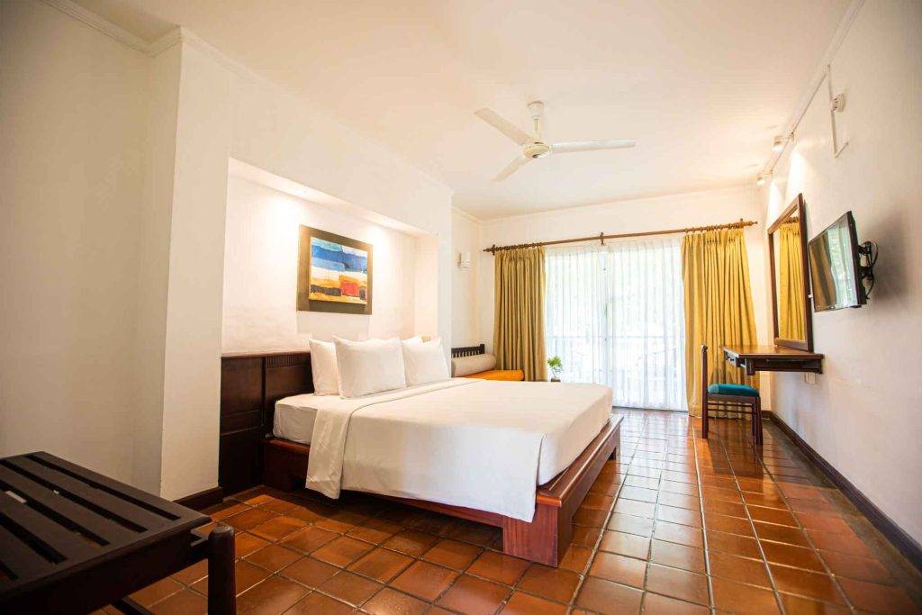 THE PALMS HOTEL 4★