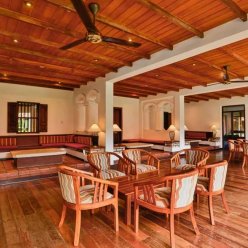 THE PALMS HOTEL 4★