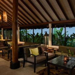 EKHO SURF HOTEL 4★